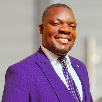 Pastor Mathias Walwana